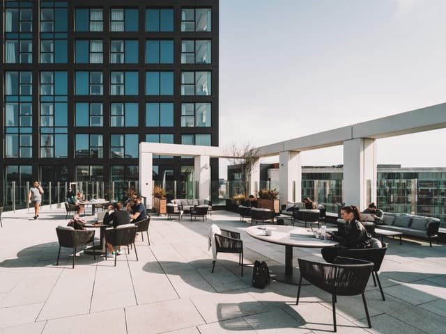 Sky lounge
