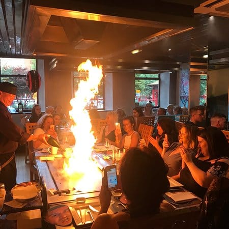 Teppanyaki restaurant tableside performance for corporate team building and incentive events.