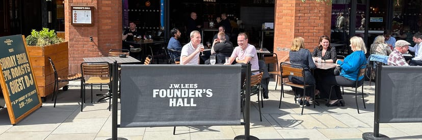 Founder’s Hall restaurant with outdoor terrace for corporate networking and breakout events.