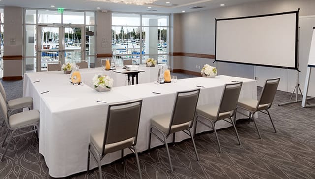 U-shape meeting room in Marina del Rey Hotel with waterfront views, ideal for workshops and boards.