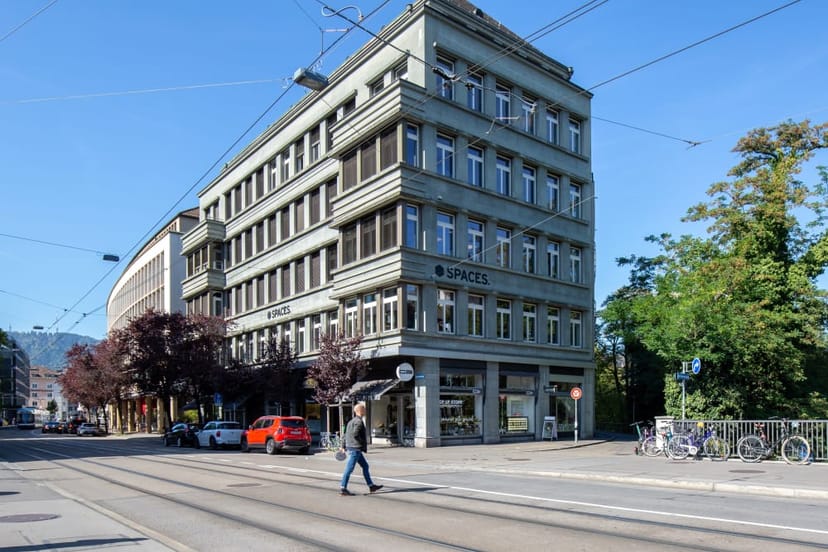 Spaces Bleicherweg co-working corner office: prime networking and corporate event venue.