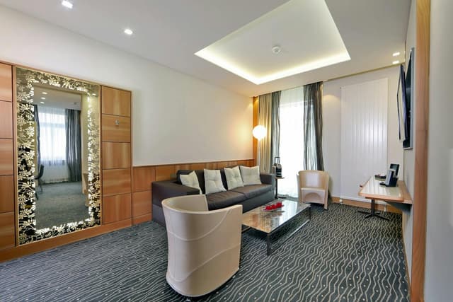 Gotthard Hall