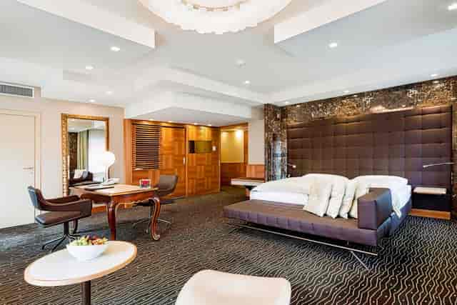 Executive suite workstation at Hotel St. Gotthard Zurich for business events and conferences.