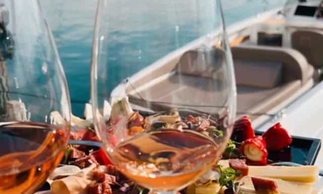 VIP client hospitality at 8008 See Lounge Zurich: luxury incentive travel and premium dining.