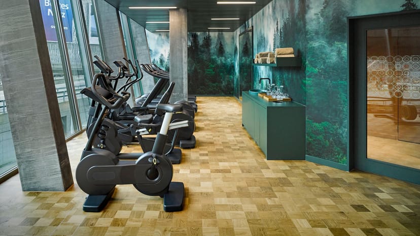 GIM Studio Zurich: High-end fitness facility for corporate retreats and executive meetings.