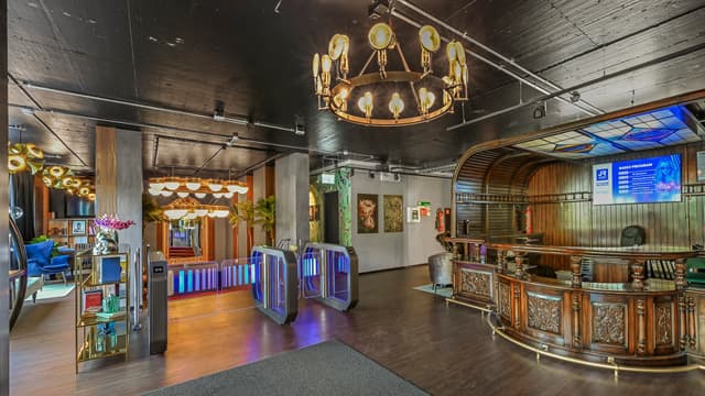 Customer Lounge