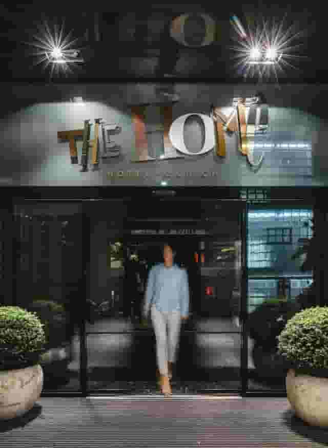 The LivingRoom & Bar
