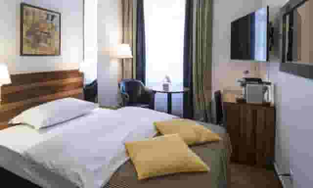Colonial Room