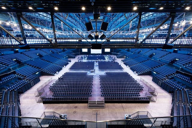 Hallenstadion