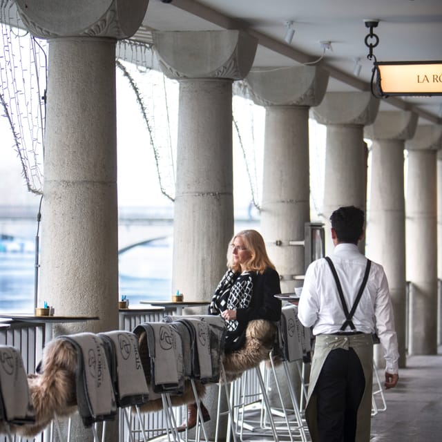 Barchetta Lounge: Luxury semi-outdoor venue for VIP breakout sessions and incentive lunches.