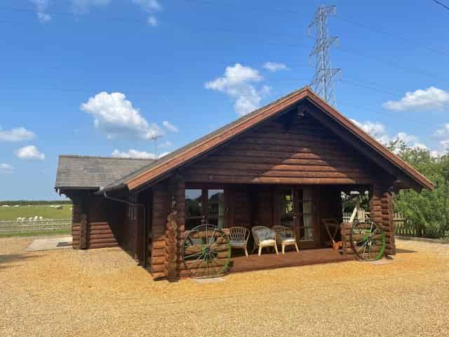 Log Cabin