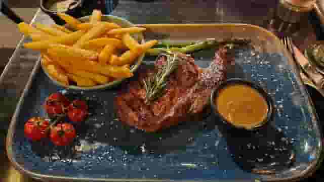 Lokkum Bar & Grill