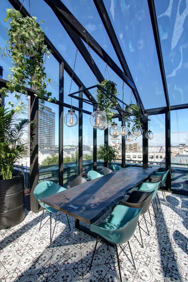 Outdoor Bar