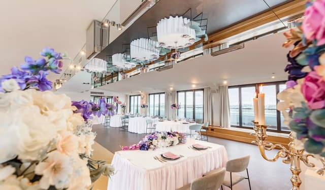 Banquet & Meeting room