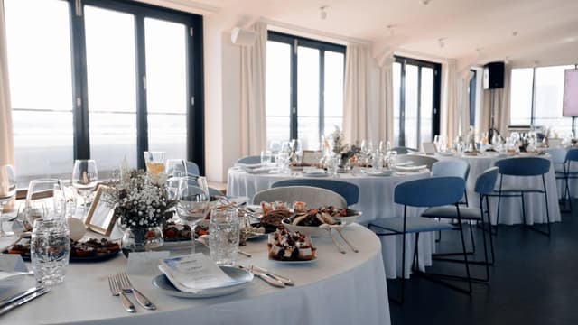 Banquet & Meeting room