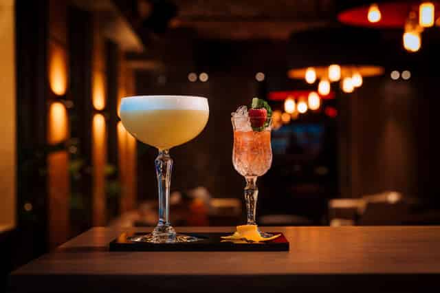 Cocktail bar