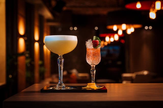 Cocktail bar