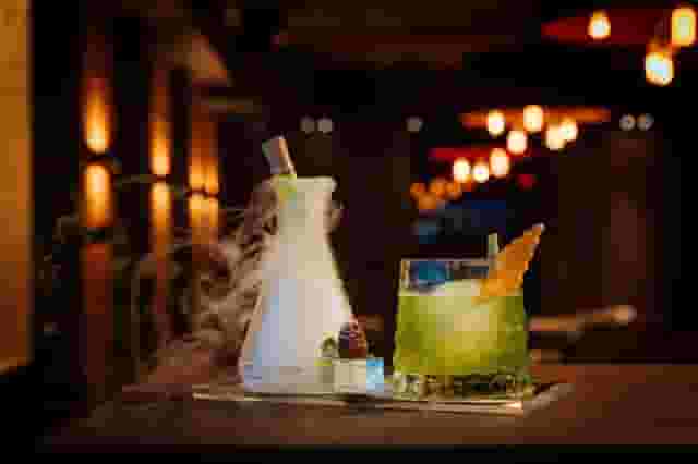 Cocktail bar