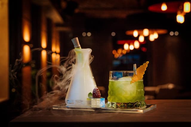 Cocktail bar