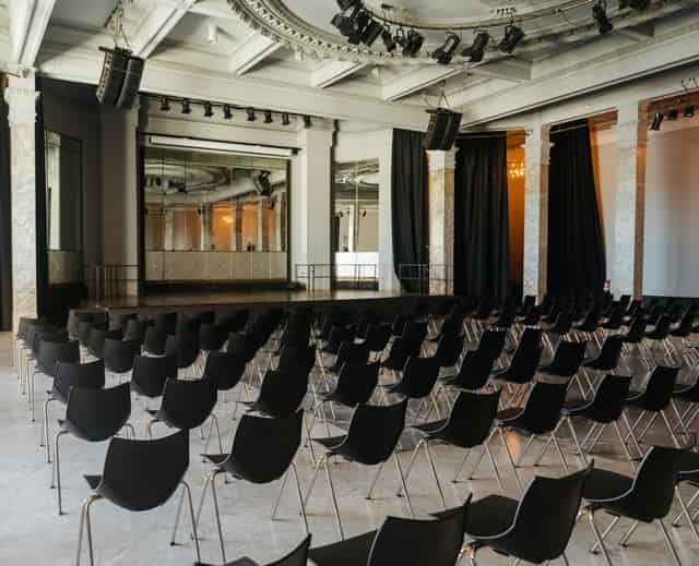 La Sala Columnas