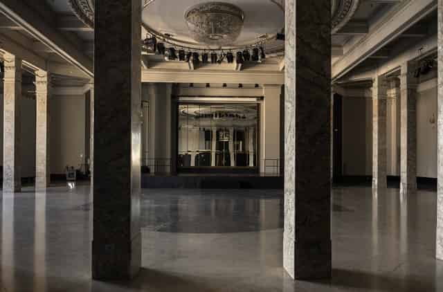 La Sala Columnas