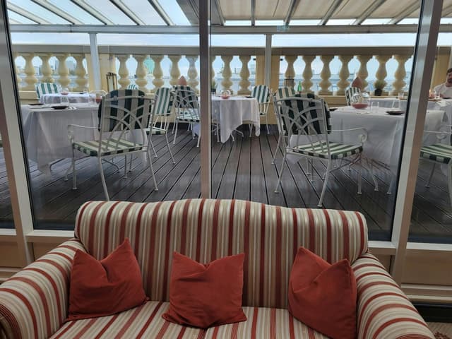 1870 - Restaurant Terrace Lounge