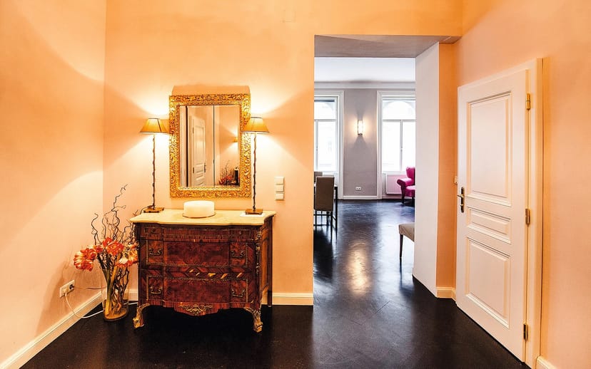 Elegant foyer at The Vault Vienna, perfect for intimate meeting registration and hospitality events.
