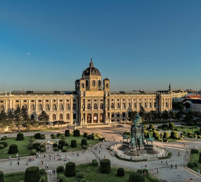 Kunsthistorisches Museum architecture for prestigious evening gala and sophisticated event venue.