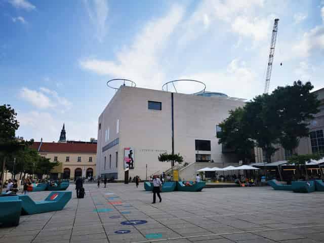 Halle E+G