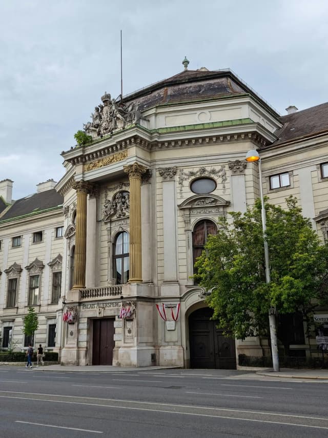 Palais Auersperg