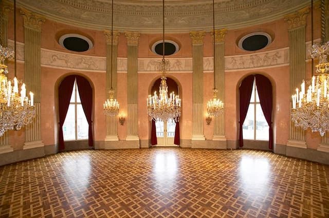 Palais Auersperg