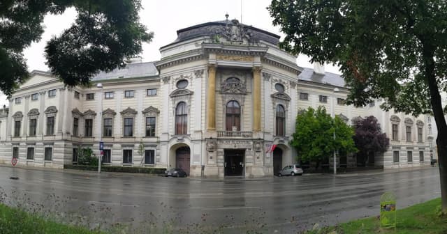 Palais Auersperg