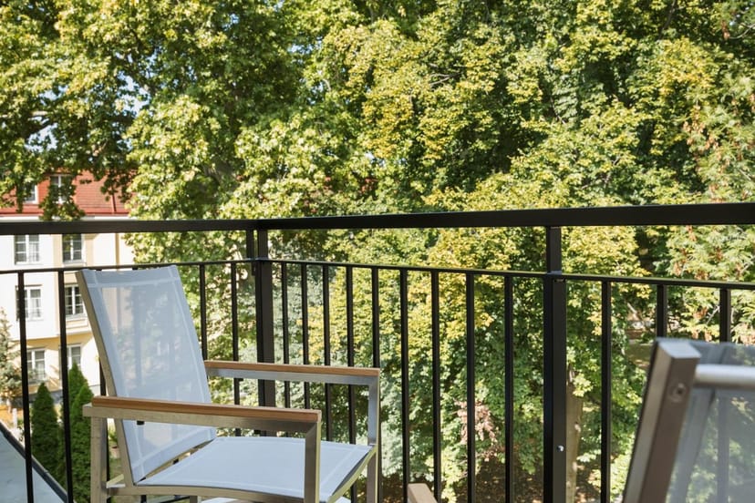 Terrasse balcony at Hotel Maximilian, ideal for VIP breakout sessions and corporate event meetings.