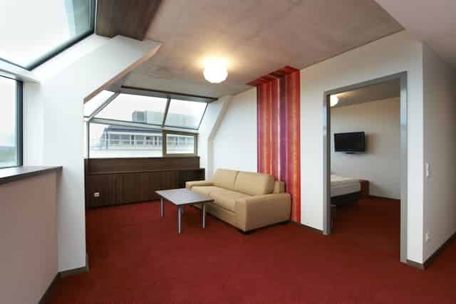 Rooms and Suites