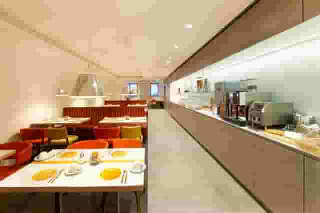 Rooms and Suites