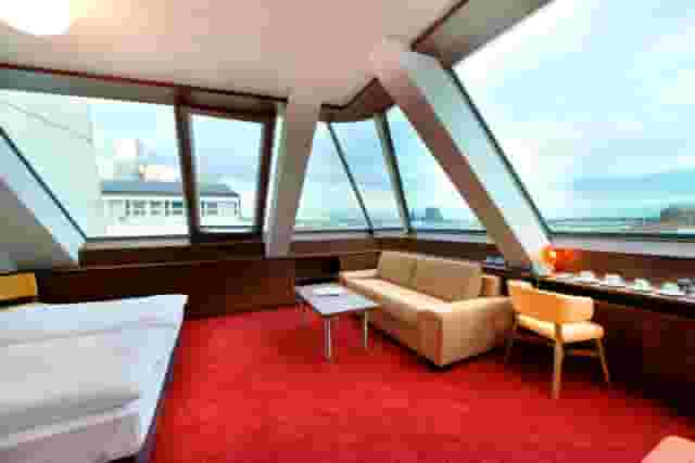 Rooms and Suites