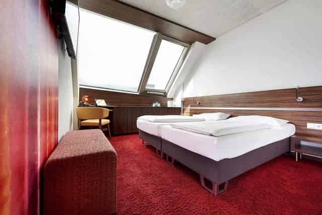 Business Hotel