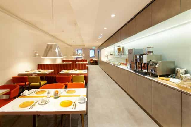 Business Hotel
