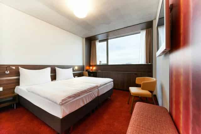 Business Hotel