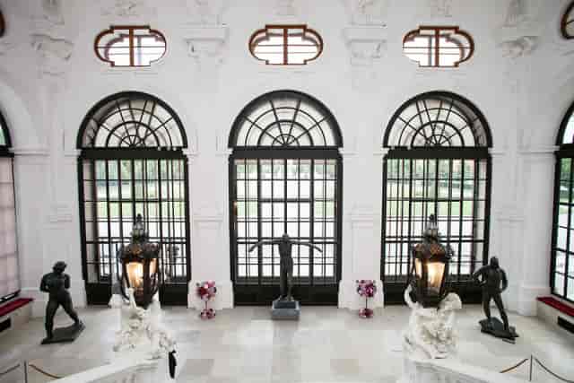Octagon in Belvedere historic venue for elegant cocktail receptions and intimate gala events.