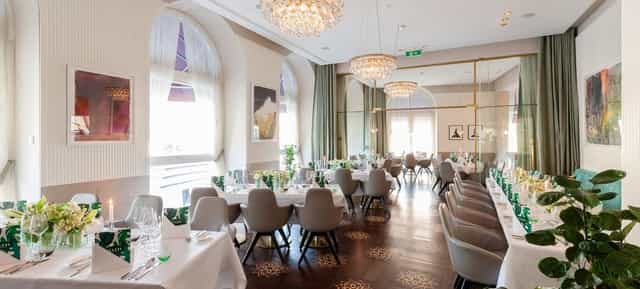 Le Salon event space at Sans Souci Boutique Hotel: elegant venue for corporate dining and banquets.