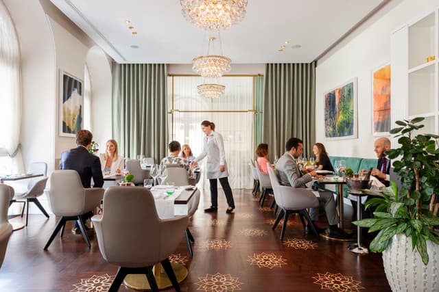 Veranda Brasserie & Bar