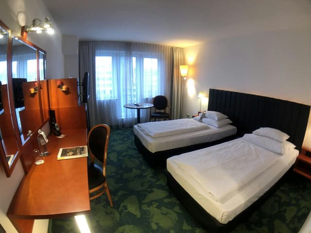 Business Suite 521