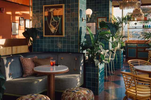 Lobby bar
