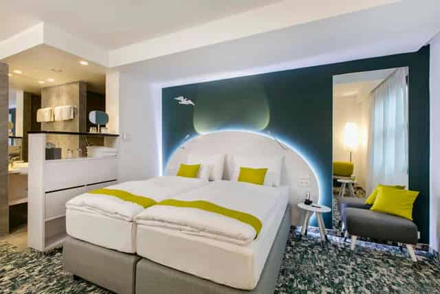 Business Suite 1
