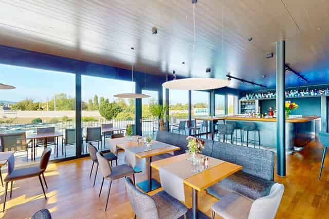 Business lounge
