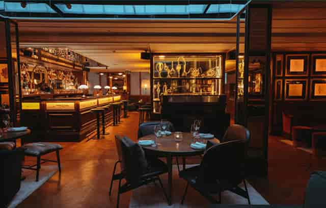 Lounge at Hovarda Soho: high-end interior for VIP receptions and networking cocktail events.