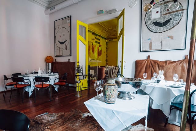 Avant-garde private dining venue at Restaurant One O One for upscale micro-events.