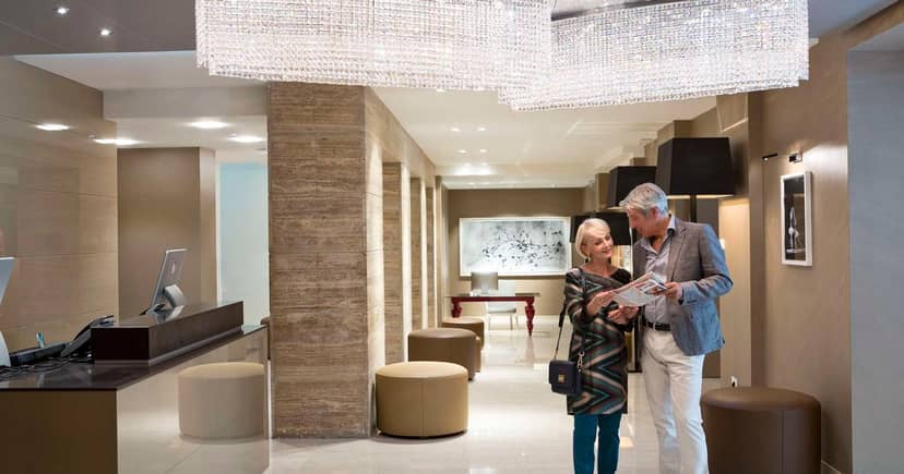 Contemporary hotel seminar area for boutique executive retreats and corporate networking.