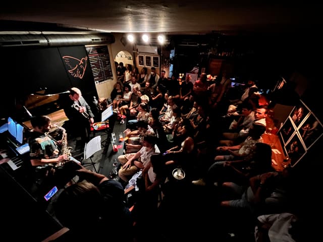 Bar